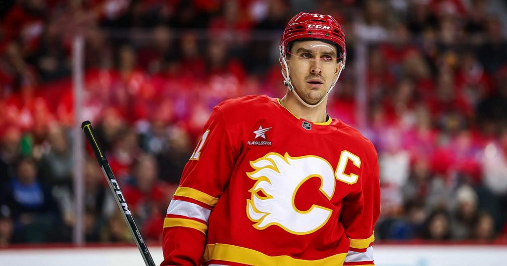 Mikael Backlund-Sergei Belski-Imagn Images