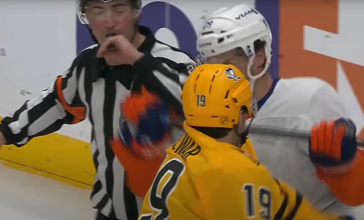 Jonathan Drouin's cross-check