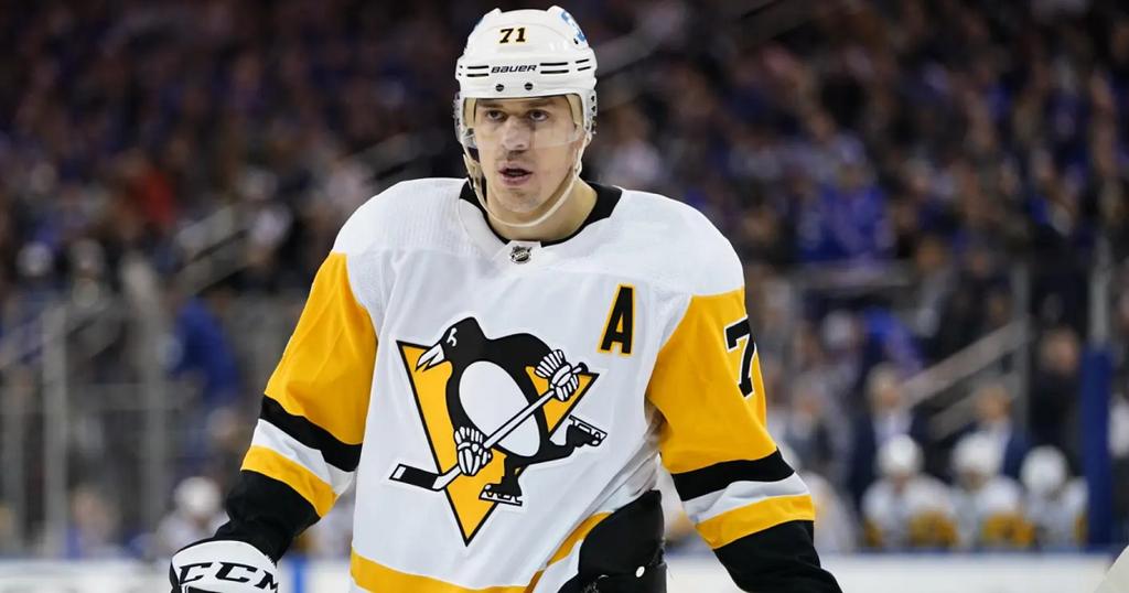 Evgeni Malkin-Frank Franklin II-AP-Feat