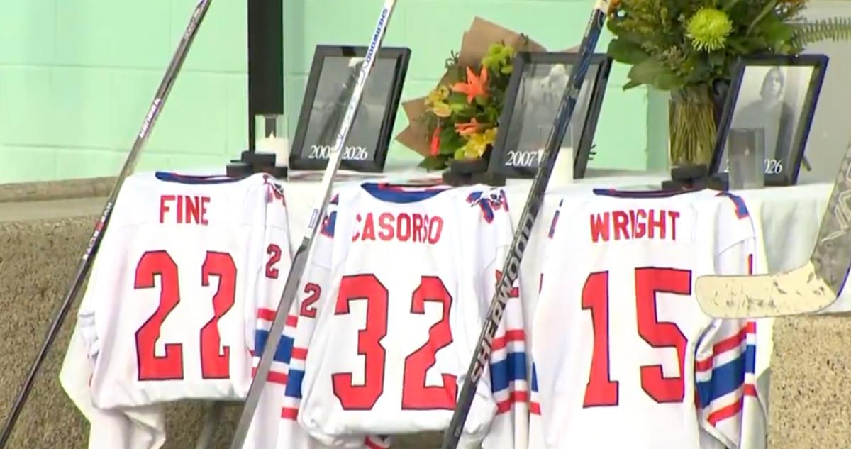 Three junior hockey players of the Southern Alberta Mustangs mourned after fatal car crash. 