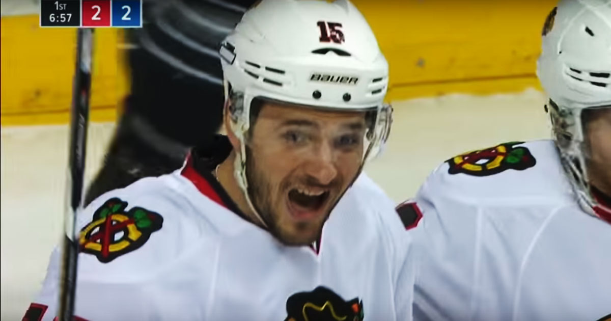 Must See: This goal by the Chicago Blackhawks is ridiculous!