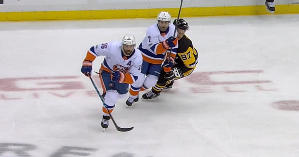 Breaking: Sidney Crosby takes a hit to the head from Jordan Eberle. 