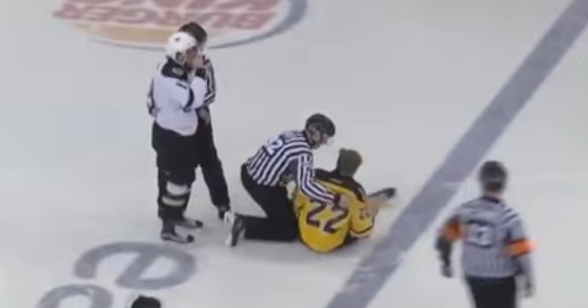 Absolutely insane fight ends with a monster punch.