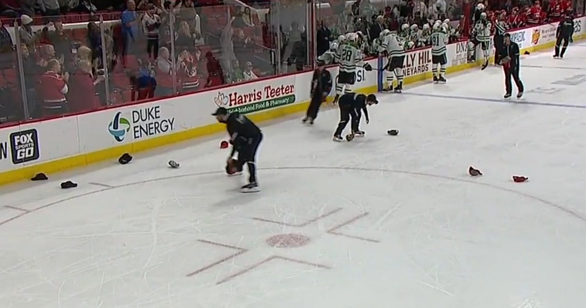 Teravainen needs just 7 minutes for his first career hat trick. 