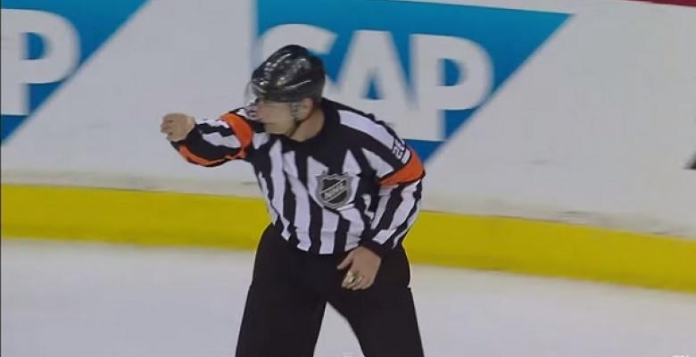 Penalty shot: Holtby vs Hagelin.