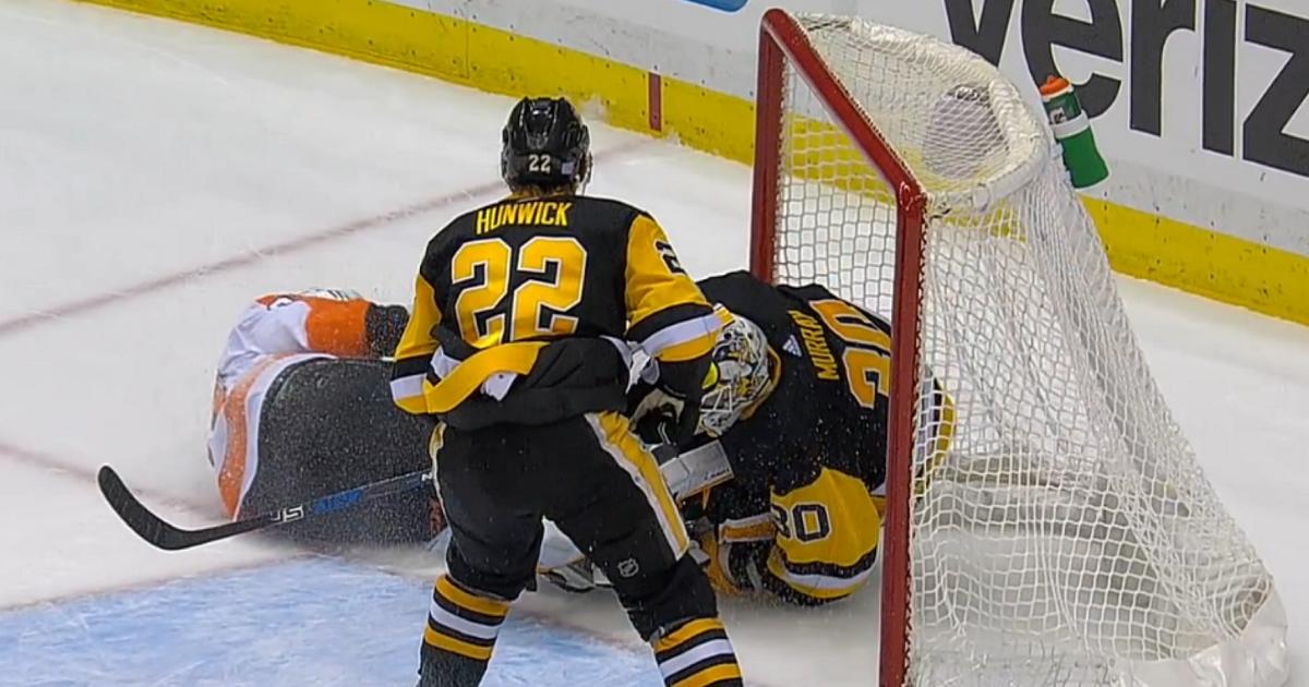 Breaking: Matt Murray injured after crash in the crease. 