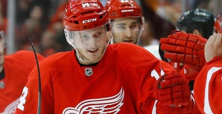 (VIDEO): Nyquist wires an impossible shot past Devan Dubnyk!