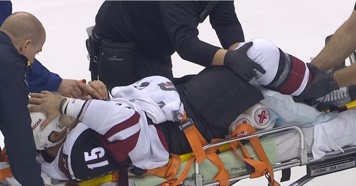 Video: Veteran forward forced to leave on a stretcher after taking an ugly hit.
