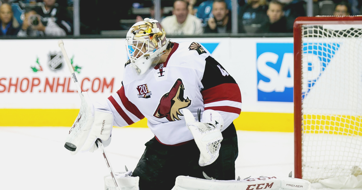 Watch : Save of the Night - Mike Smith 