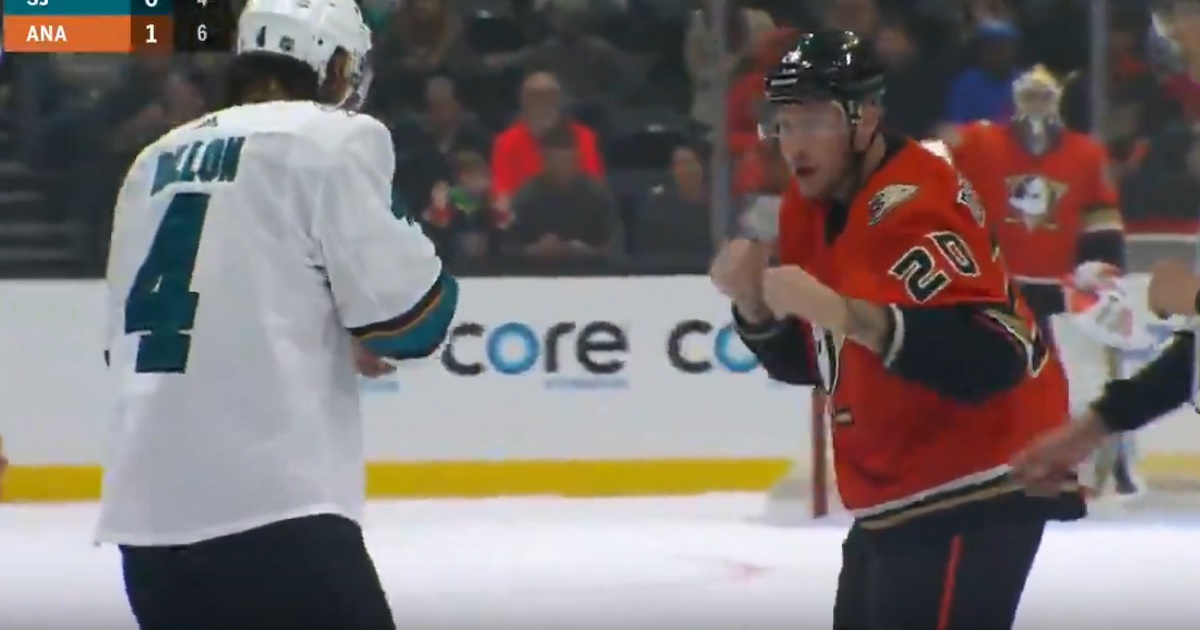 Dillon &amp;amp; Deslauriers trade bombs in one of the better scraps of the season so far.