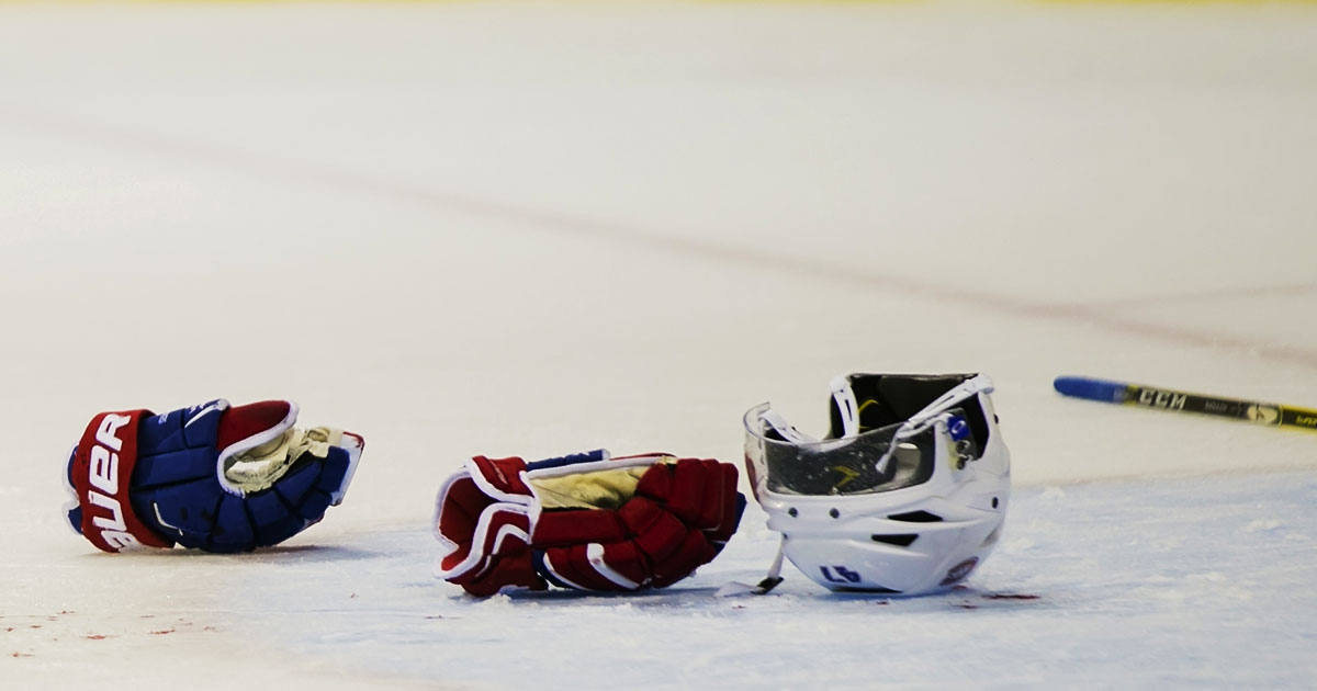 Must See: Jake Dowell's knockout punch is spectacular!