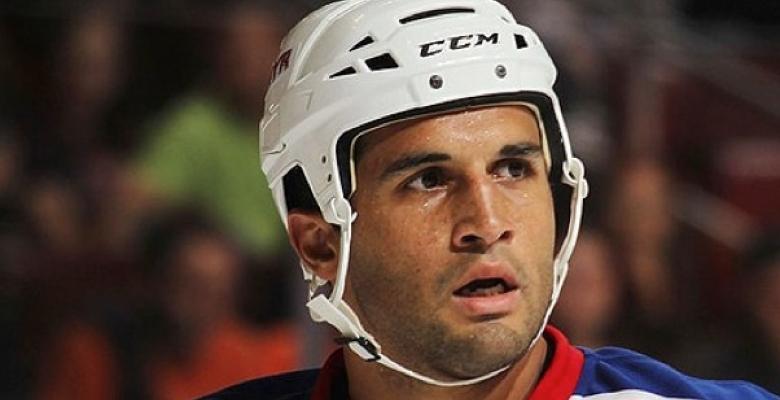 (VIDEO): Ex-NHLer commits violent attack on unsuspecting opponent during warm ups.