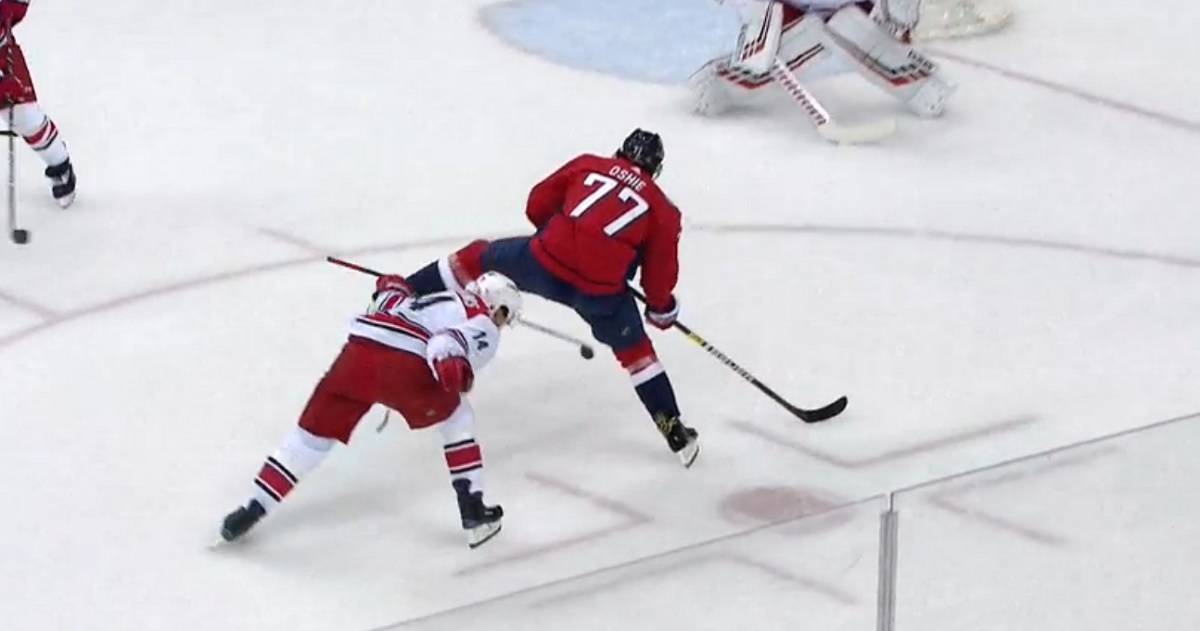 Oshie kicks Williams' stick out of his hand before scoring a beautiful goal!