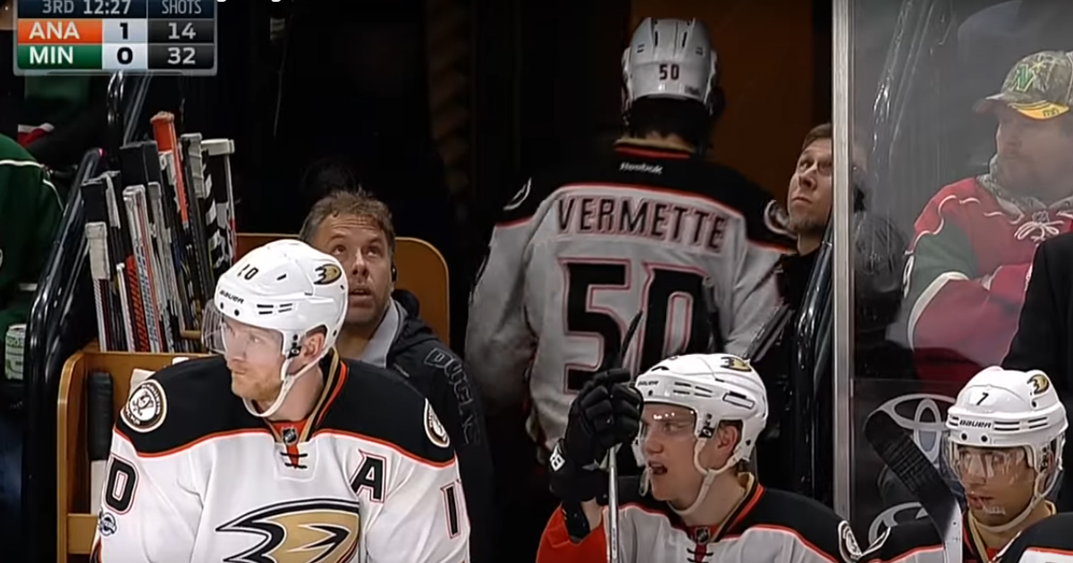 Must See: Antoine Vermette thrown out of the game for Abuse of Officials!