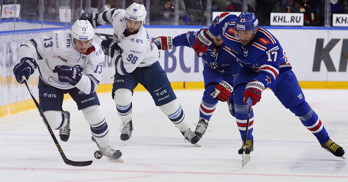 Ilya Kovulchuk crashes the net for a beautiful goal in the KHL.