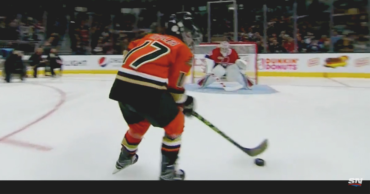 Must see : Price gets totally undressed by a kid!!!