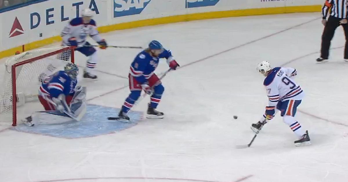 Connor McDavid with yet another example of his insane skill.