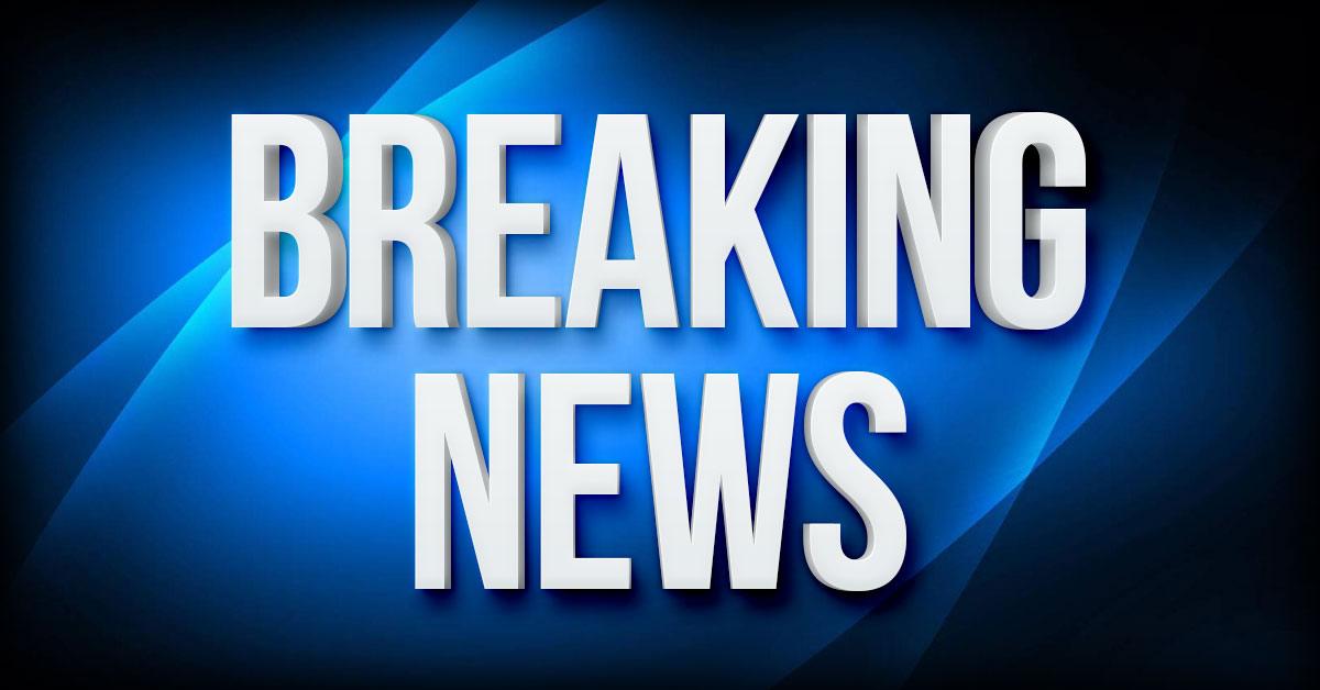 Breaking: Horrifying moment as NHL player has his wrist cut by a skate tonight,