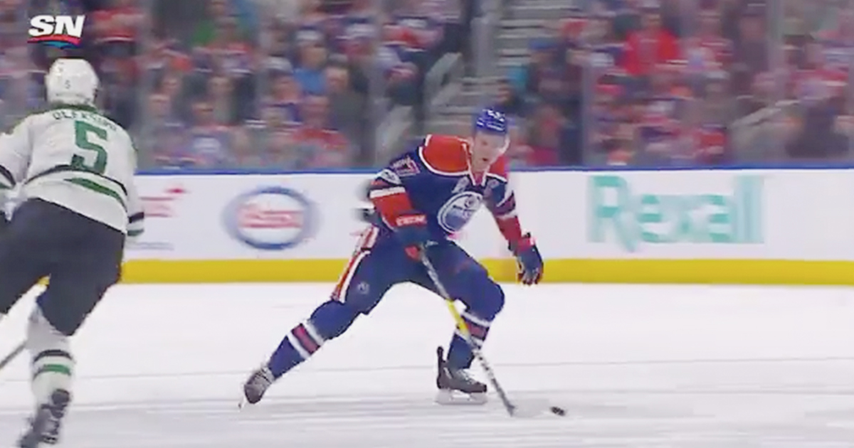 Must see: McDavid finishes give-and-go in beautiful play