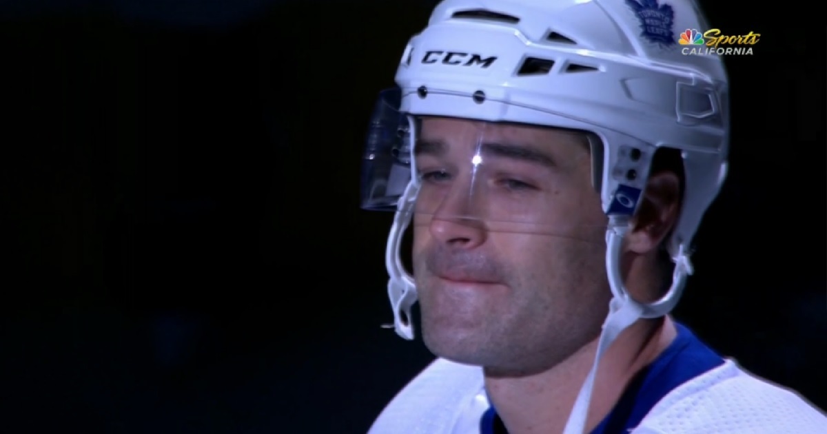 An emotional Patrick Marleau returns to San Jose &amp;amp; receives unbelievable ovation.
