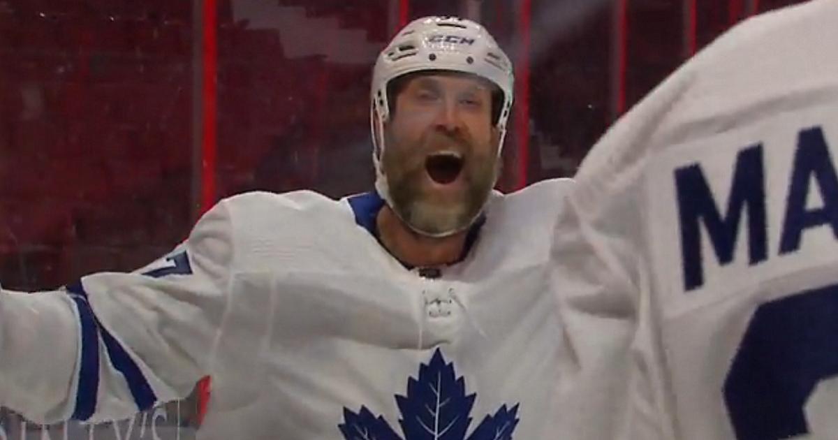 Joe Thornton scores his first as a Maple Leaf.