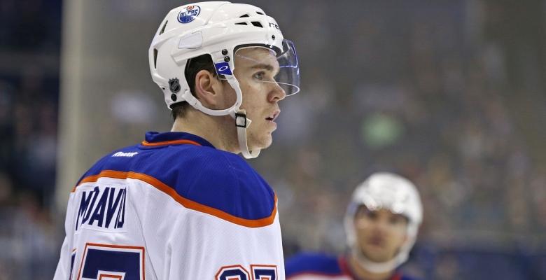 Connor McDavid scores in the final game at Rexall Place.