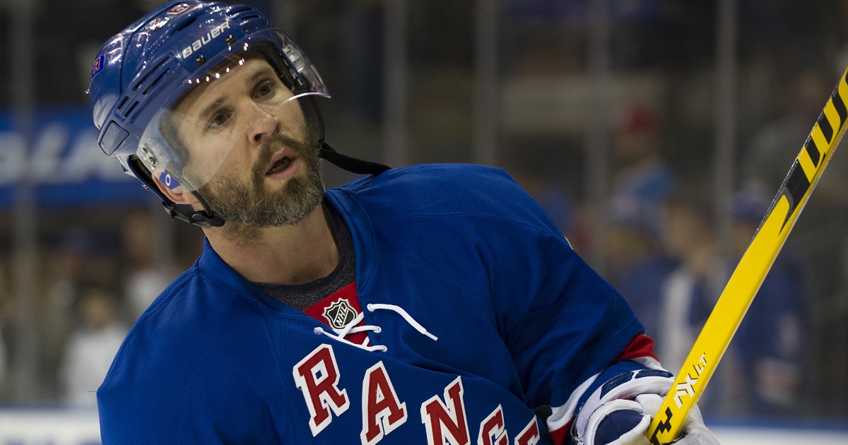 Throwback: Martin St. Louis' Mother's Day goal.