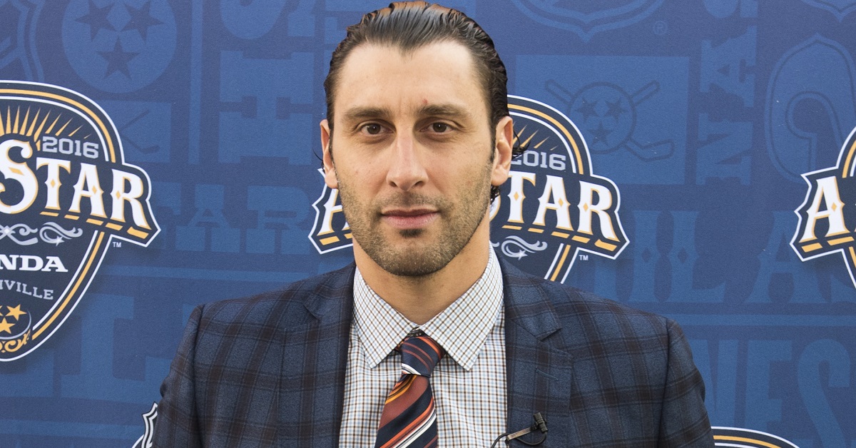 Roberto Luongo fires shots at Aretha Franklin for her rendition of the American National Anthem!