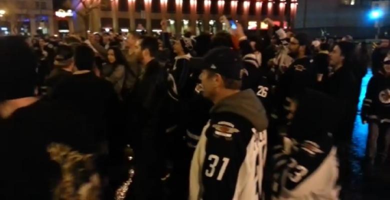VIDEO: Jets fans hit the streets to celebrate clinching the playoffs!
