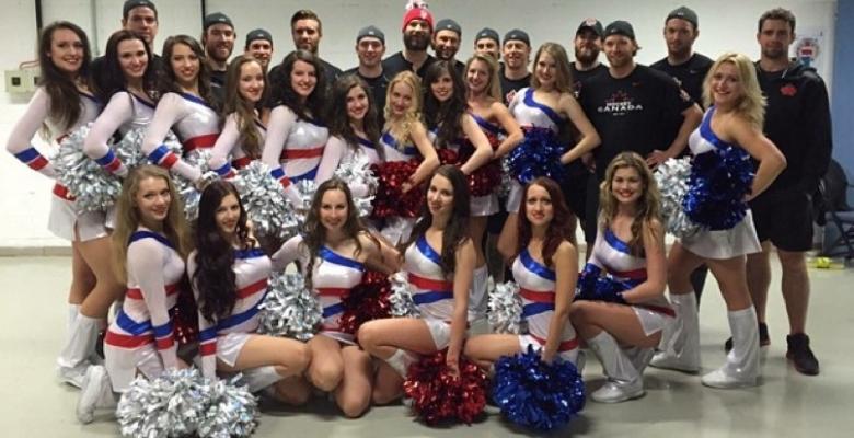 (Photos): Claude Giroux looks right at home surrounded by beautiful ladies.