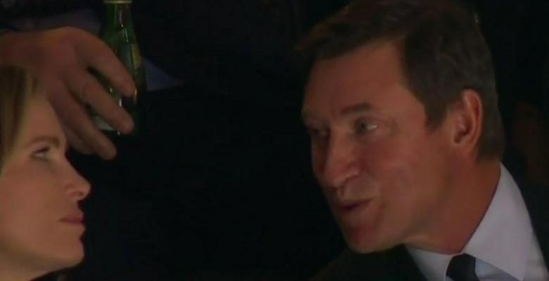 The Great One gets rejected on the Kiss Cam!