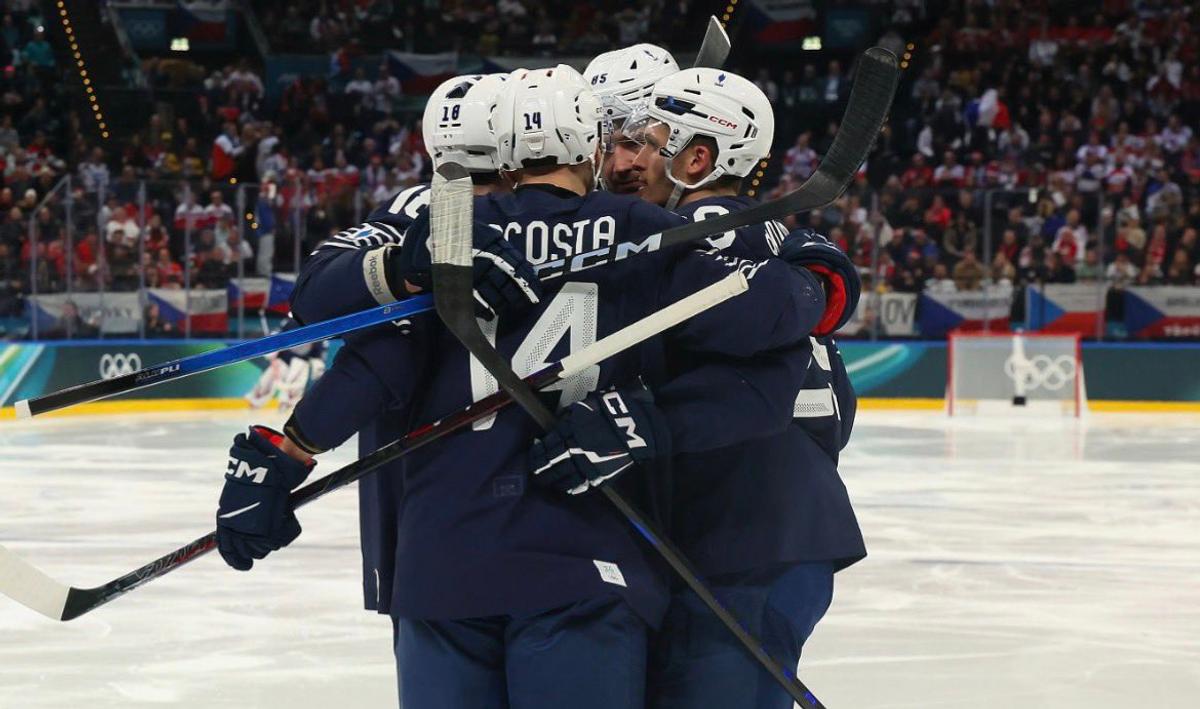 France scores on Czechia. 